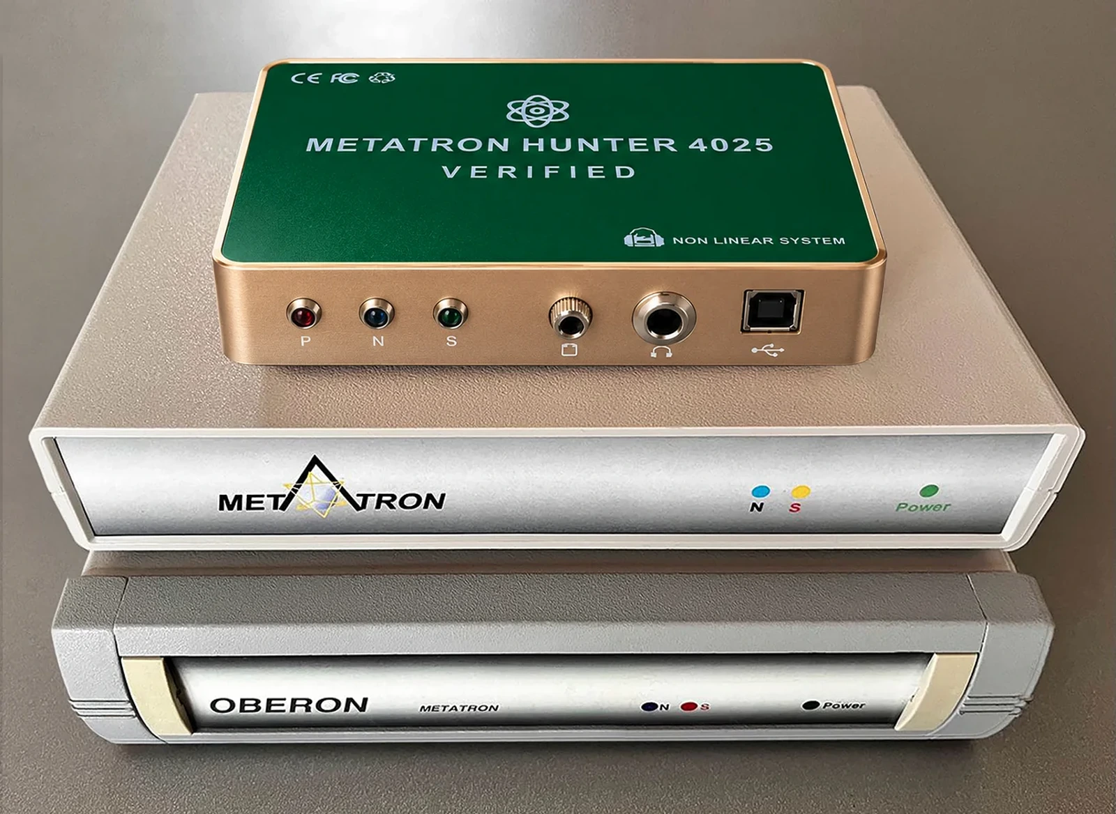 Green-face Metatron Hunter 4025 NLS Verified with original Oberon reference equipment retained by Bioresonance Tech